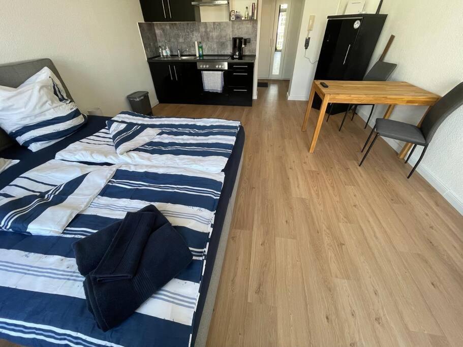 Innenstadt Refugium In Ruhiger Wasserlage+Balkon Leipzig Ngoại thất bức ảnh